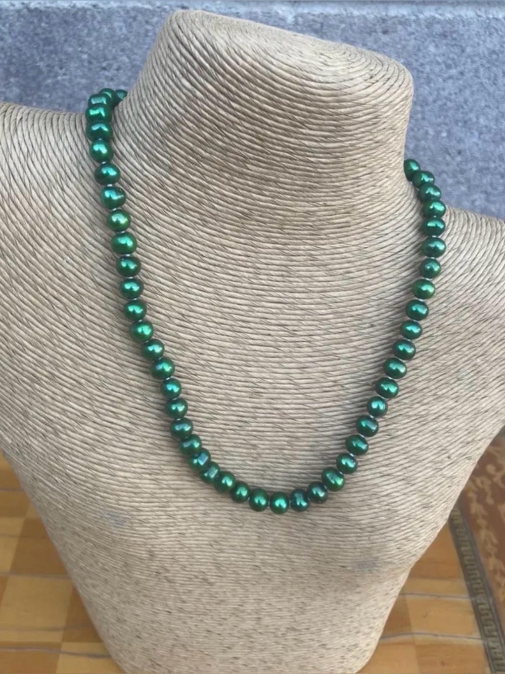 Vintage Leach & Garner 14K Gold Clasp Adventurine Knotted Bead Necklace